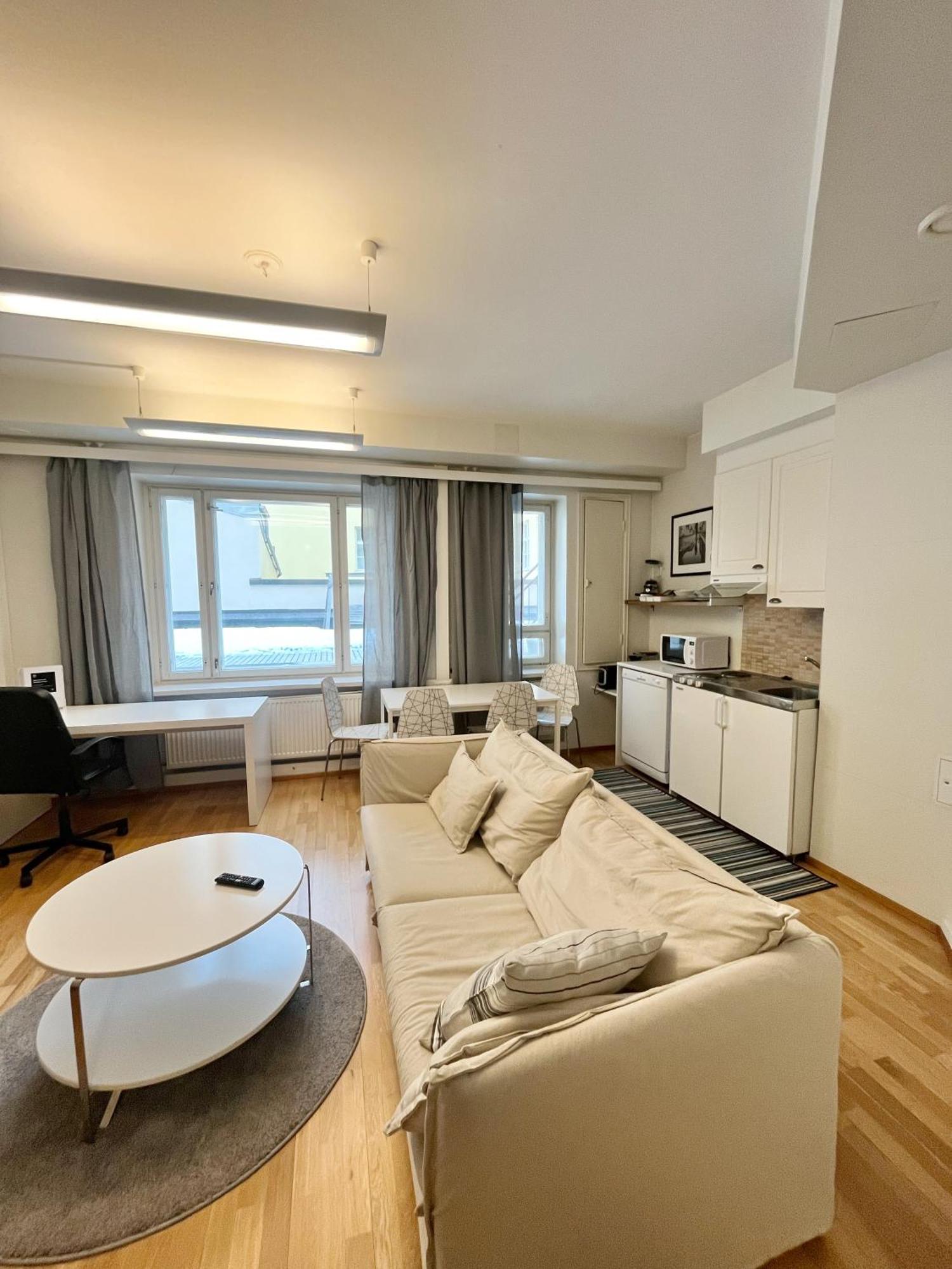 Kotimaailma Apartments Kamppi - 1Br For 3 Persons Хелзинки Екстериор снимка